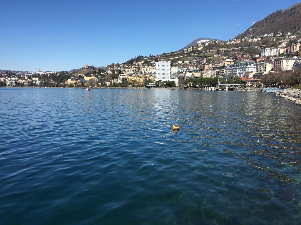 Montreux Lake View Apartments City Centre Екстериор снимка