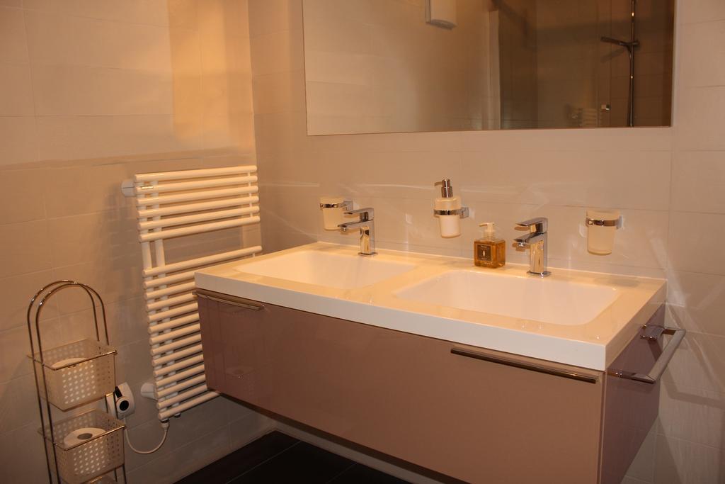 Montreux Lake View Apartments City Centre Стая снимка