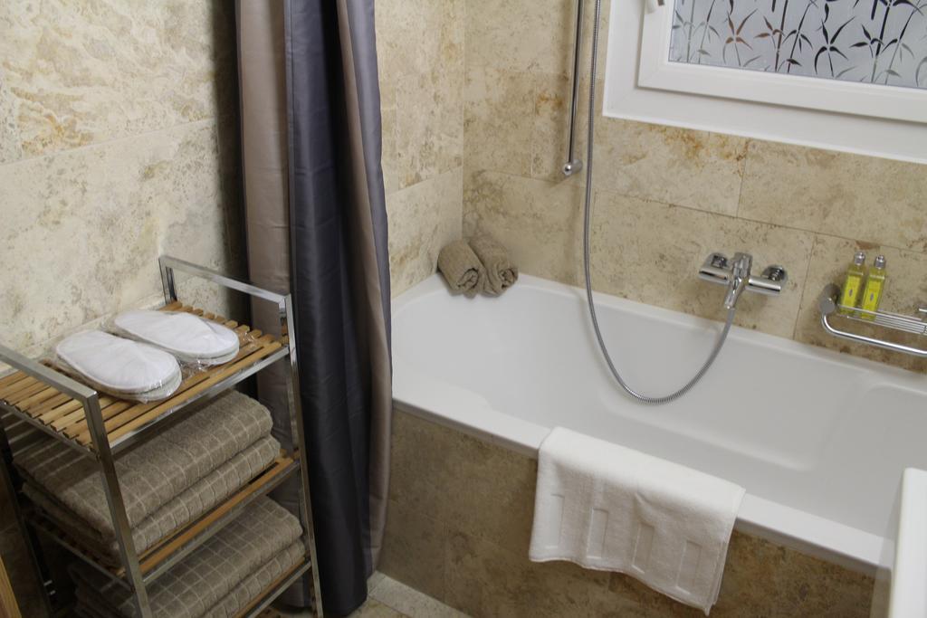 Montreux Lake View Apartments City Centre Екстериор снимка