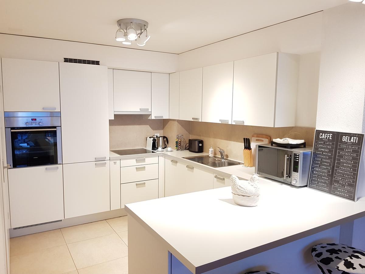 Montreux Lake View Apartments City Centre Екстериор снимка